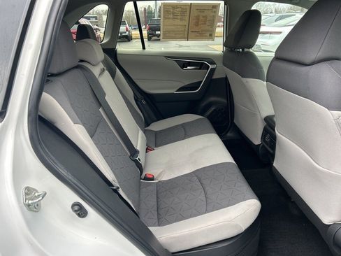 Used 2023 Toyota RAV4 XLE image 21