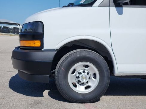 New 2026 Chevrolet Express 2500 Extended w/ Safety Package RWD image 5