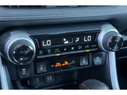 Used 2023 Toyota RAV4 XLE Premium AWD/4WD image 23