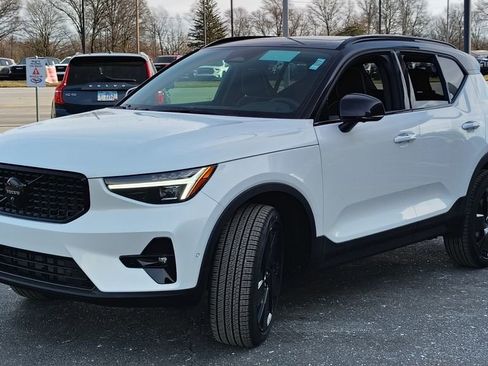 New 2026 Volvo XC40 B5 Ultra w/ Climate Package image 6