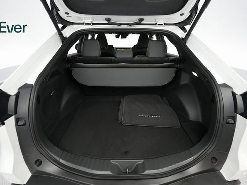 Used 2024 Subaru Solterra Touring w/ Touring Package image 22