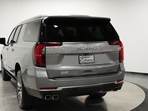 New 2026 GMC Yukon XL Denali w/ Sun & Power Step Package image 7