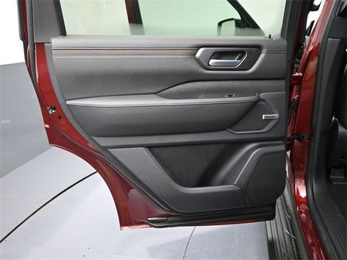 New 2025 Nissan Armada SL w/ Captain's Chari Seat Package image 27