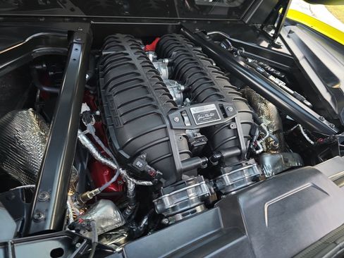 Used 2023 Chevrolet Corvette Z06 w/ Z07 Performance Package image 31