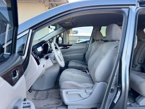 Used 2015 Nissan Quest S image 17