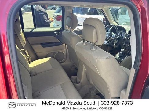 Used 2015 Jeep Patriot Latitude AWD/4WD image 14