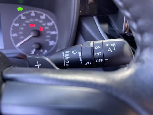Used 2023 Toyota Corolla Cross AWD Hybrid image 19