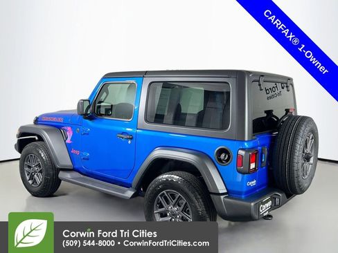 Used 2025 Jeep Wrangler Sport image 10