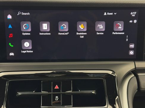 Used 2025 Porsche Panamera w/ Premium Package image 27