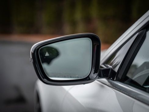 Used 2023 BMW i4 eDrive35 image 23