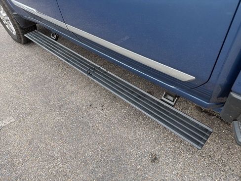 Used 2024 Chevrolet Silverado 2500 High Country w/ High Country Premium Package image 19