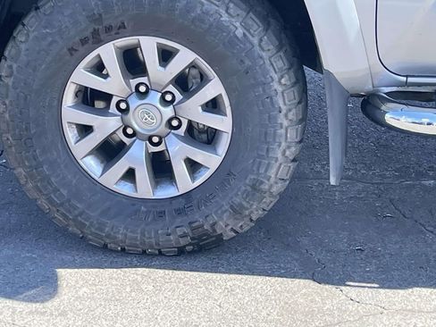 Used 2019 Toyota Tacoma SR5 image 27