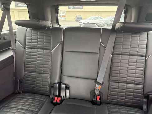 Certified 2023 Cadillac Escalade ESV Sport Platinum w/ LPO, ONYX Package image 28