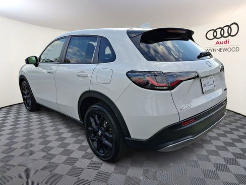 Used 2024 Honda HR-V Sport image 4