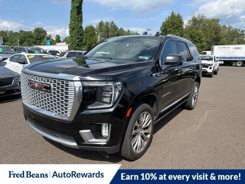 Used 2021 GMC Yukon Denali w/ Denali Premium Package AWD/4WD image 3