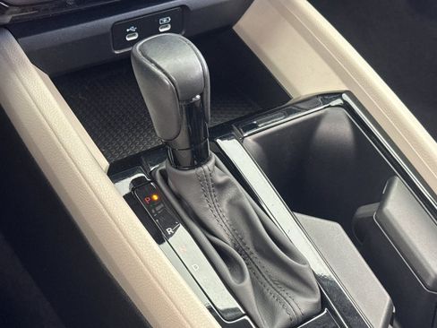 Used 2024 Honda Accord EX-L image 17