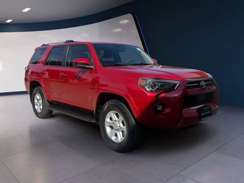Used 2023 Toyota 4Runner SR5 AWD/4WD image 7