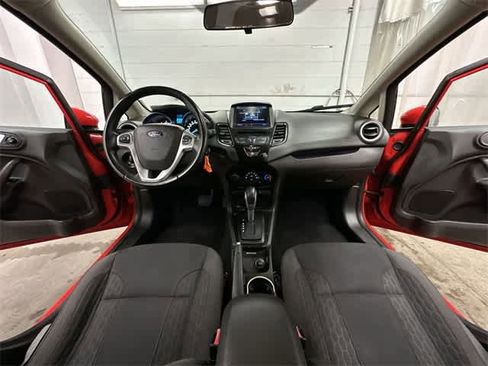 Used 2014 Ford Fiesta SE w/ Equipment Group 201A image 16