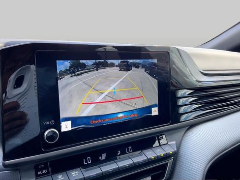 Used 2025 Toyota Camry SE FWD image 55