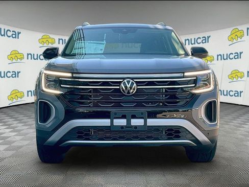 New 2026 Volkswagen Atlas Peak Edition AWD/4WD image 2