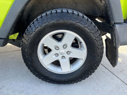 Used 2016 Jeep Wrangler Sport w/ Quick Order Package 24S AWD/4WD image 19