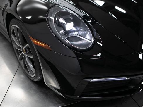 Certified 2021 Porsche 911 Carrera image 12