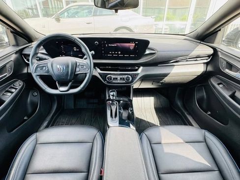 Used 2024 Buick Envista Sport Touring w/ Convenience II Package FWD image 6