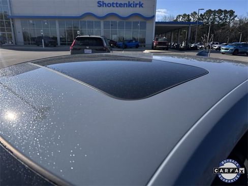 Certified 2022 Honda Civic Sport Touring image 29