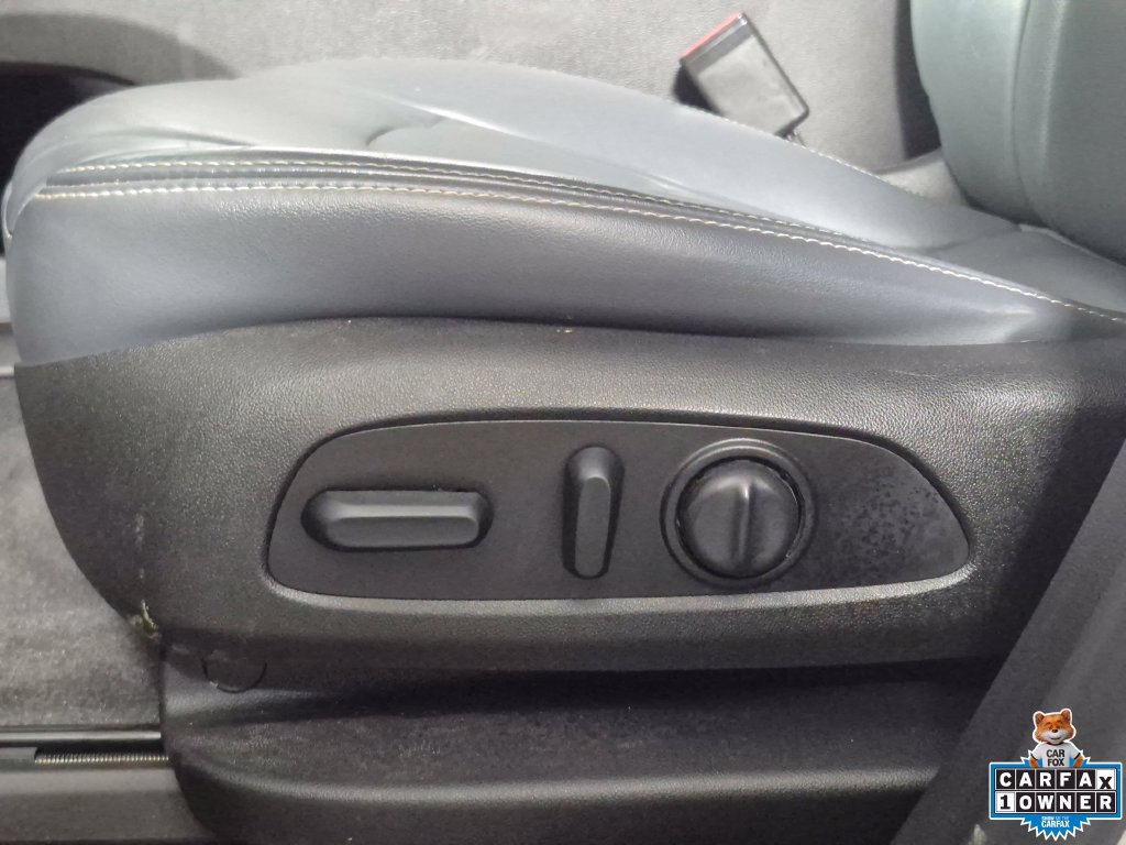 Used 2019 Buick Enclave Essence AWD/4WD image 17