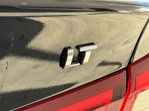 Used 2023 Chevrolet Malibu LT image 6