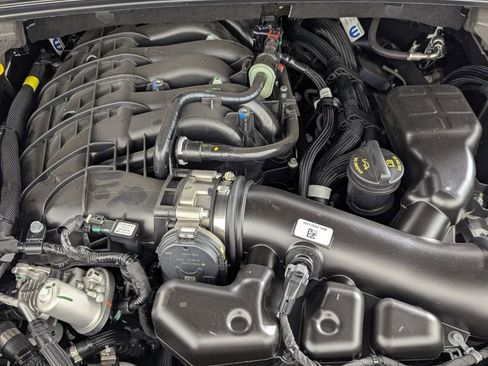 New 2025 Jeep Grand Cherokee Laredo X w/ Luxury Tech Group I image 12