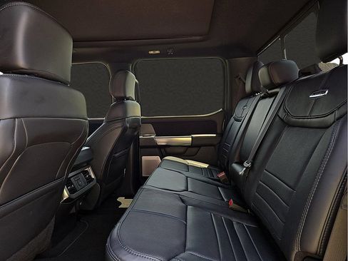 Used 2025 Ford F250 Platinum w/ FX4 Off-Road Package AWD/4WD image 14