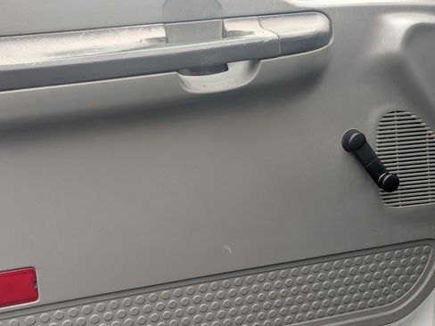 Used 2004 Ford F450 XL image 11