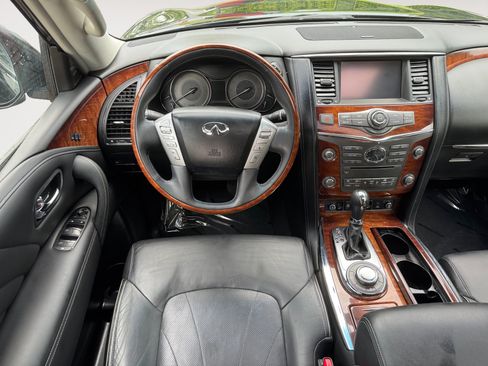 Used 2016 INFINITI QX80 4WD w/ Deluxe Technology Package image 11