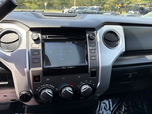 Used 2014 Toyota Tundra SR5 AWD/4WD image 18