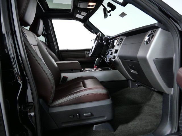 Used 2016 Ford Expedition Platinum AWD/4WD image 10