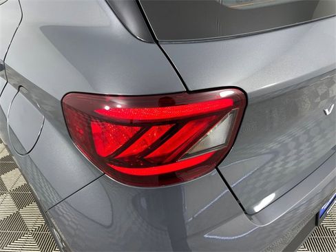 New 2025 Hyundai Venue Limited image 16
