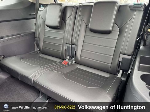 Certified 2025 Volkswagen Atlas SEL image 11