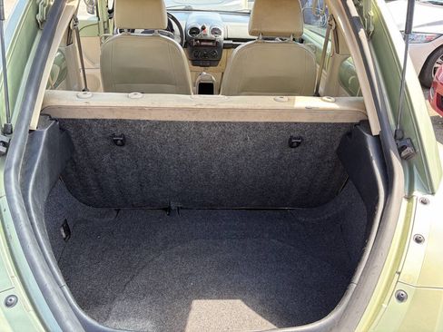 Used 2008 Volkswagen Beetle S FWD image 5
