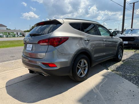 Used 2018 Hyundai Santa Fe Sport image 5