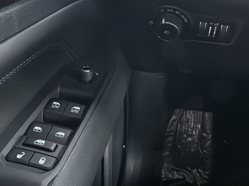 New 2026 Jeep Compass Latitude image 30