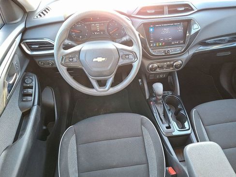 Used 2023 Chevrolet TrailBlazer LT w/ Convenience Package image 11