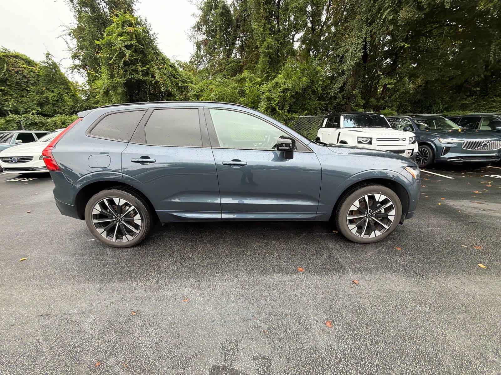 Used 2026 Volvo XC60 B5 Plus AWD/4WD image 18