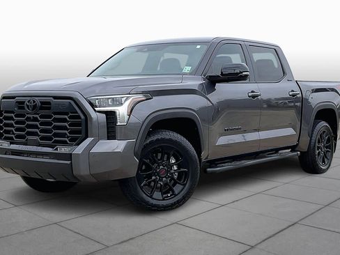 Used 2025 Toyota Tundra Limited w/ TRD Off-Road Package image 2