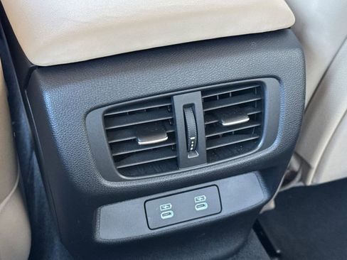 Certified 2025 Acura TLX w/ Technology Package image 17