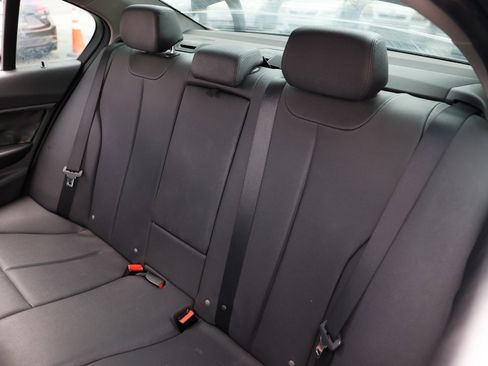 Used 2014 BMW 320i Sedan image 8