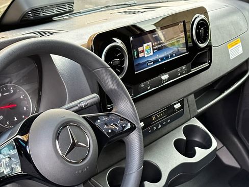 New 2026 Mercedes-Benz Sprinter 2500 image 11
