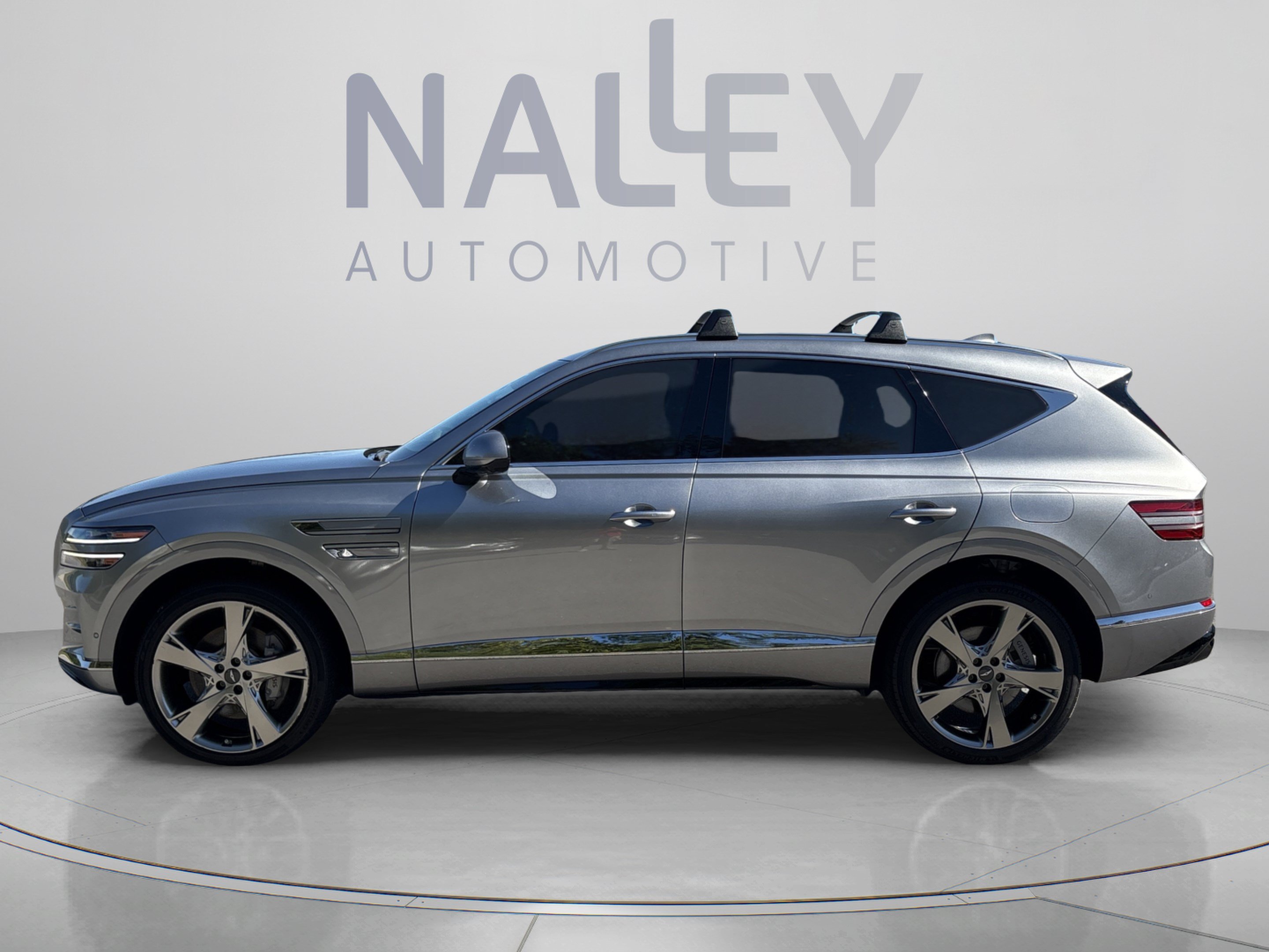 Used 2024 Genesis GV80 2.5T w/ Prestige Package AWD/4WD image 2