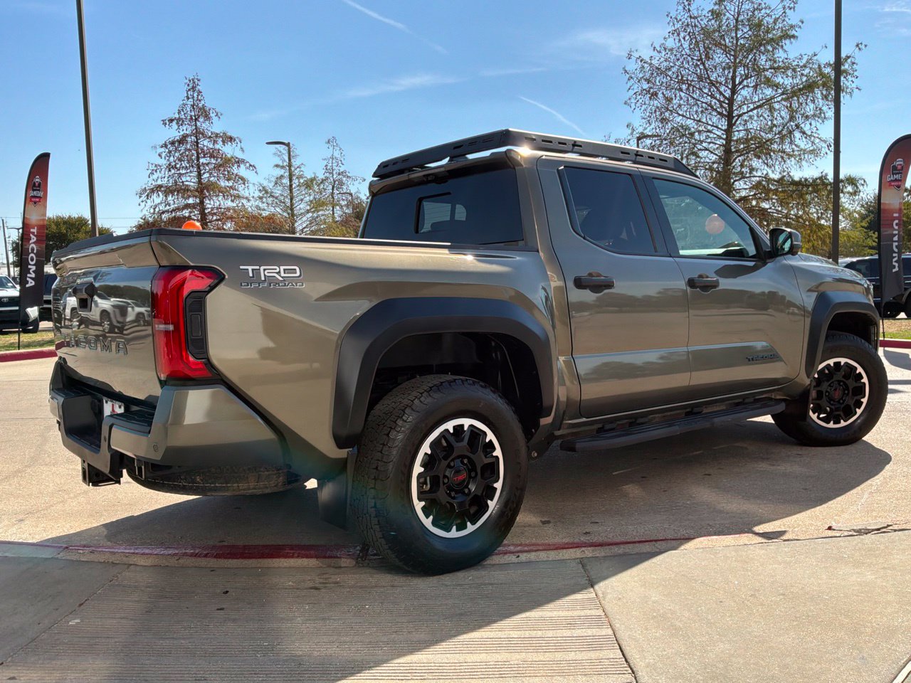 Used 2024 Toyota Tacoma TRD Off-Road w/ TRD Off Road Premium Package AWD/4WD image 6