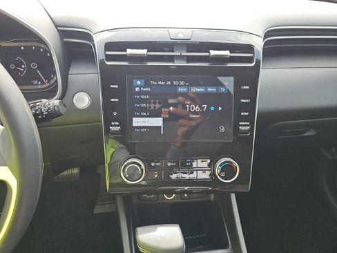 Used 2023 Hyundai Tucson SEL FWD image 11
